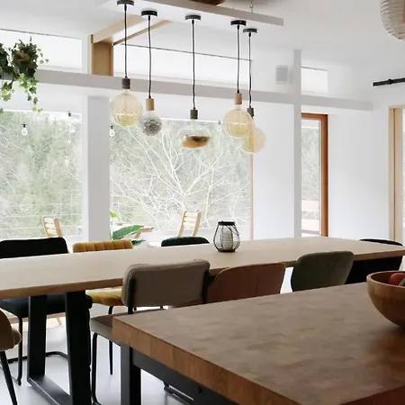 Haus Heidi - Luxurious Near Skilift * جيرلوس